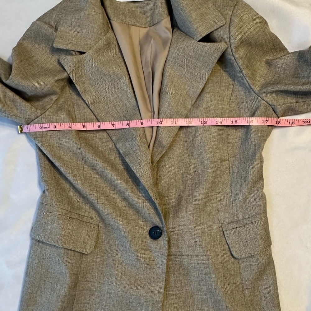 Han Queen Women’s Three Piece Suit - MEDIUM - Picture 7 of 16